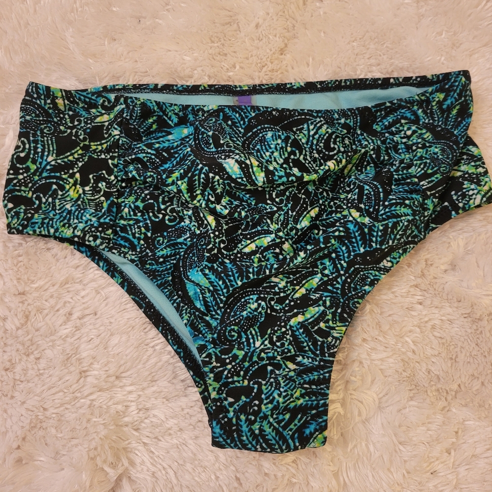 RADIO FIJI Stylish women bikini bottom new without tag!
